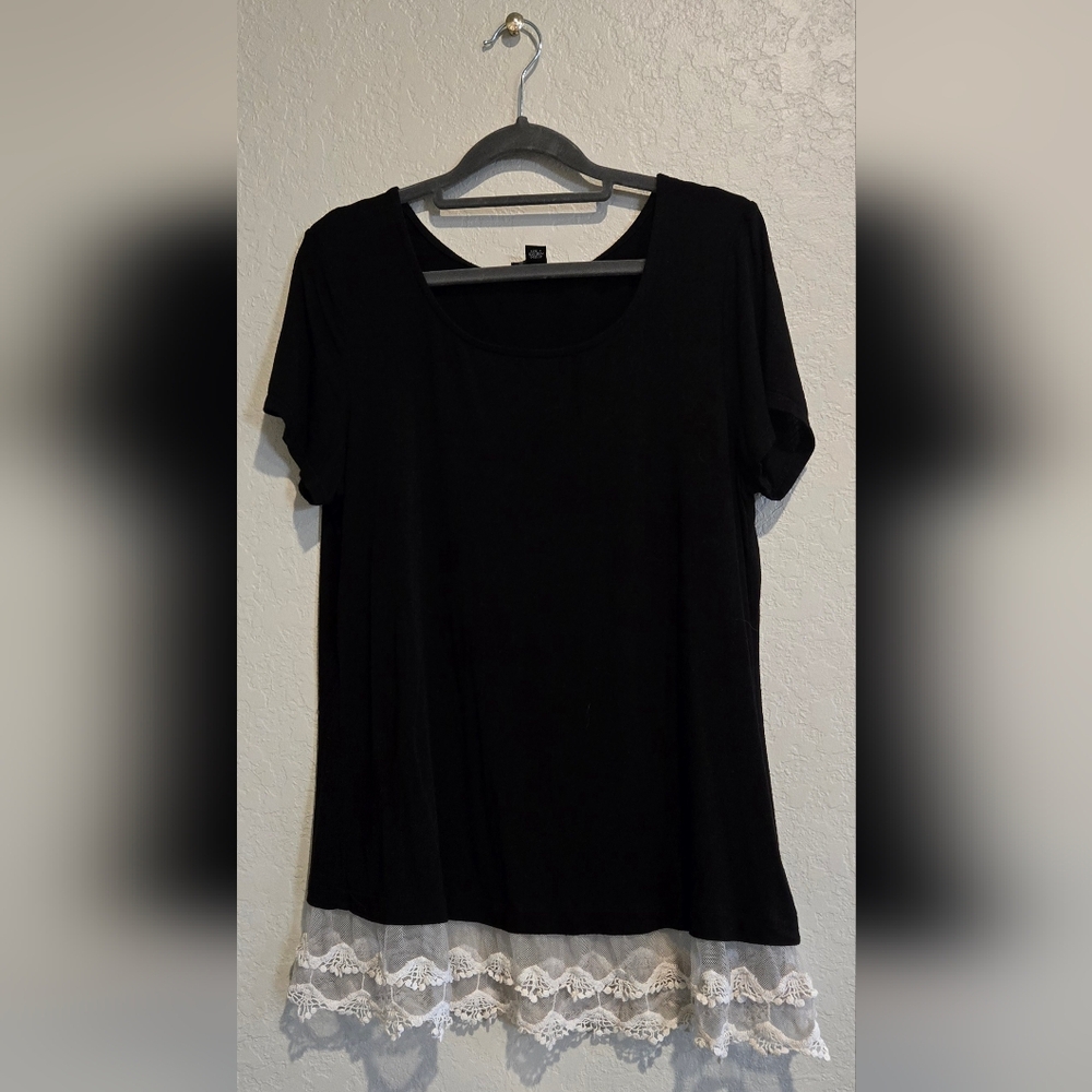 ABStudio Tee W/ Lace Trim - M